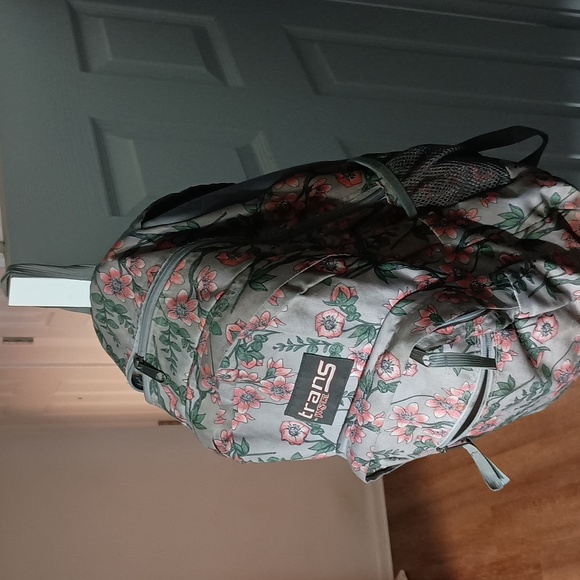 Backpack - Picture 3 of 4